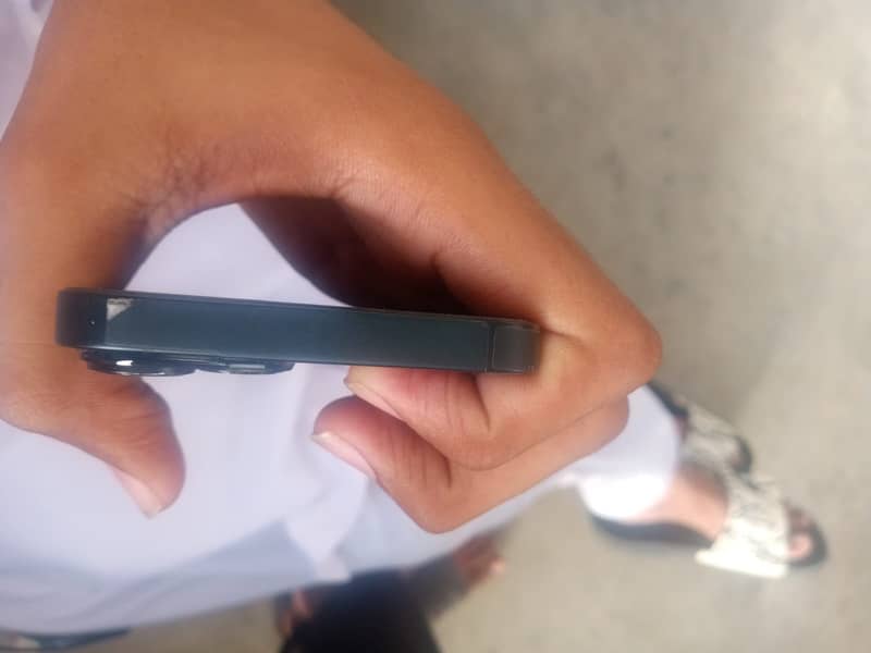 Apple iPhone 14 5