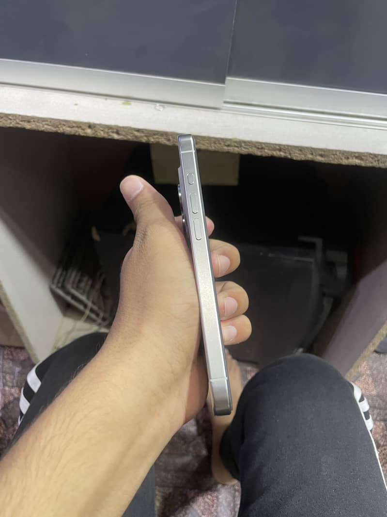 Iphone 15 pro 2