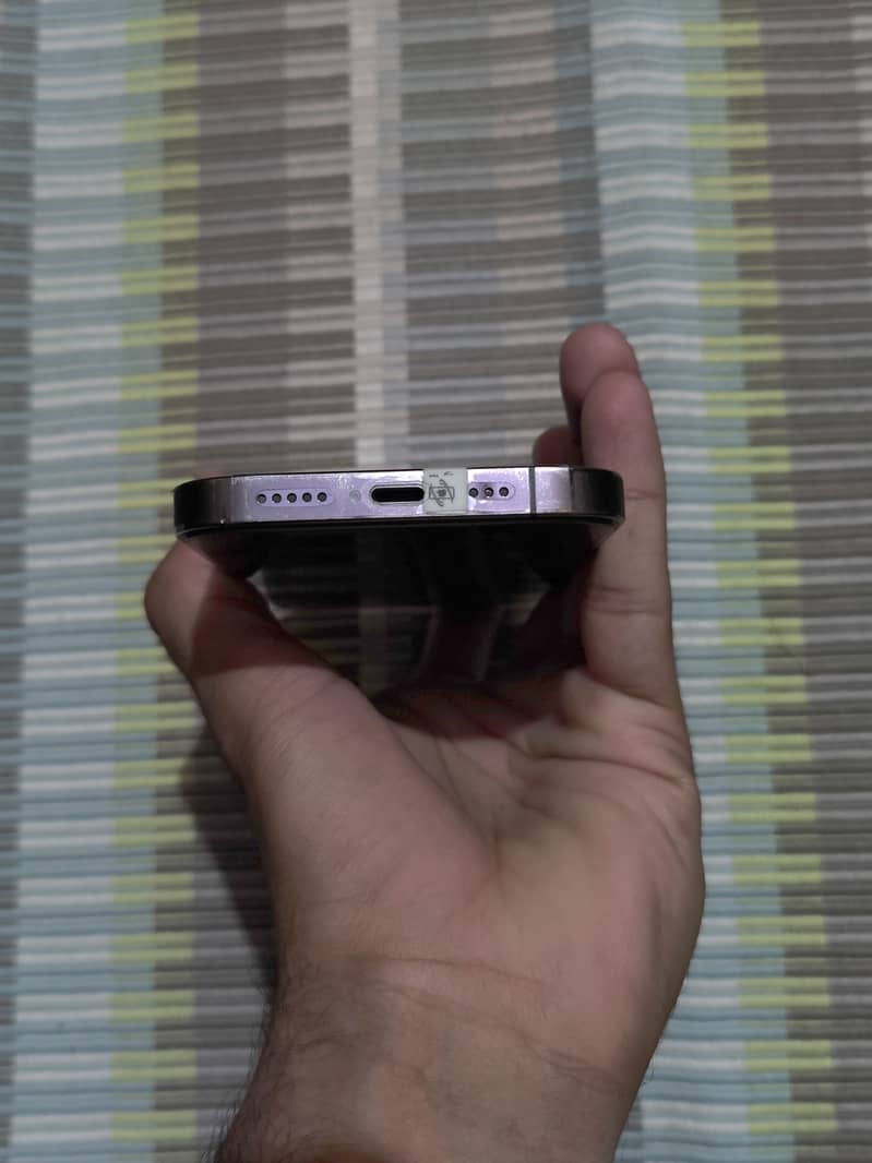 iphone 14 pro 2