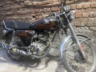 125 for sale just 2 years home use no acident