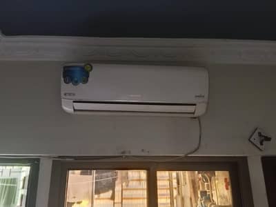 kenwood 1 Ton E Tech DC Inverter