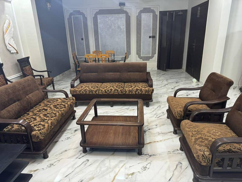 7 seater sofa with table 1
