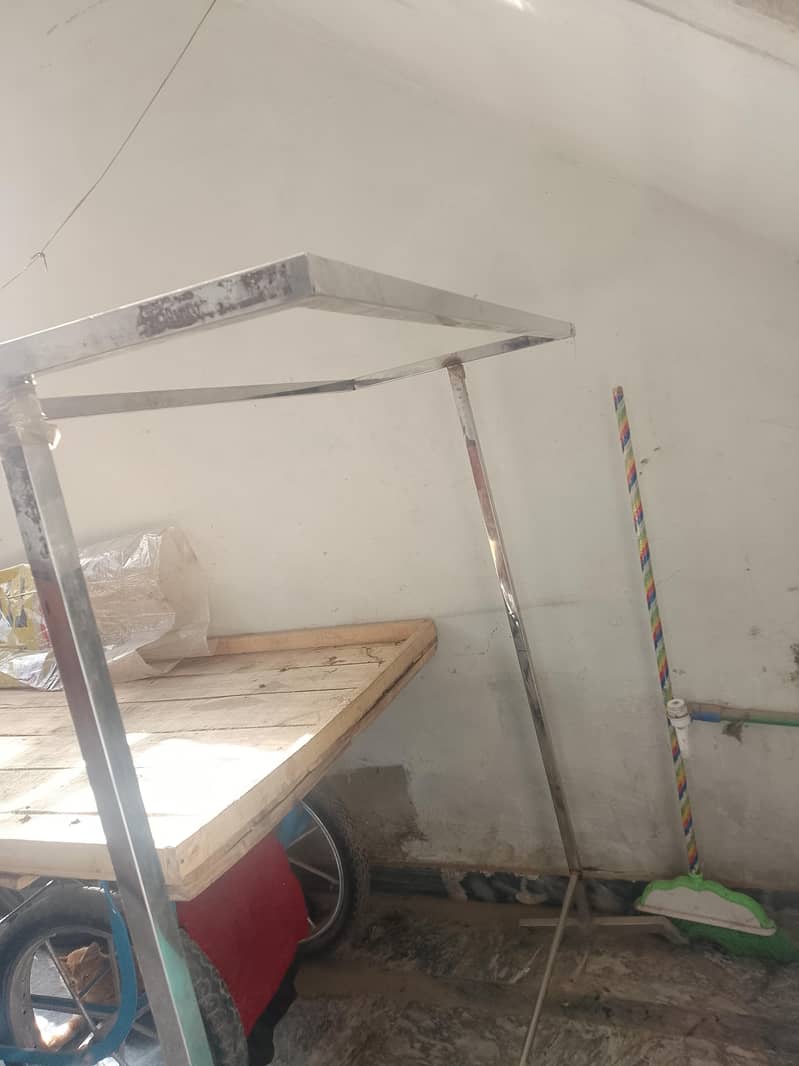 clothes hanging stand 1