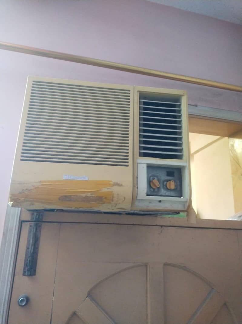 Window Air conditioner 0