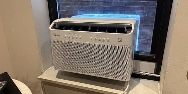 Midea U Shape  Window ac with 110 volt  supply