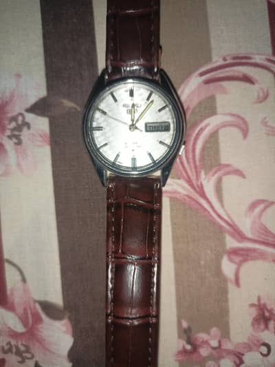 pre-owned Seiko 5