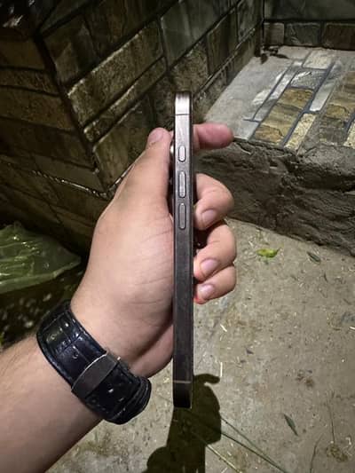 Apple iPhone 16 Pro desert titanium 10/10 condition factory unlock