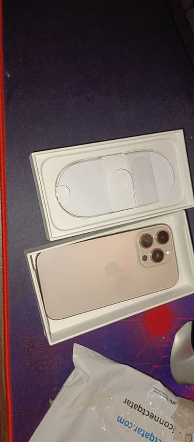 Apple iPhone 16 Pro