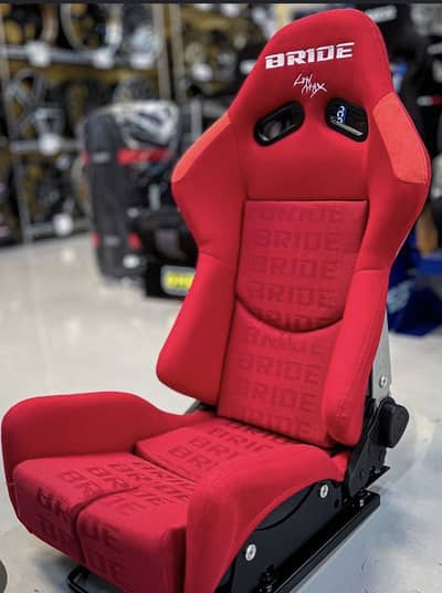Bucket seats
