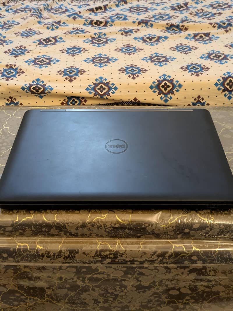 Dell Latitude E5540 3
