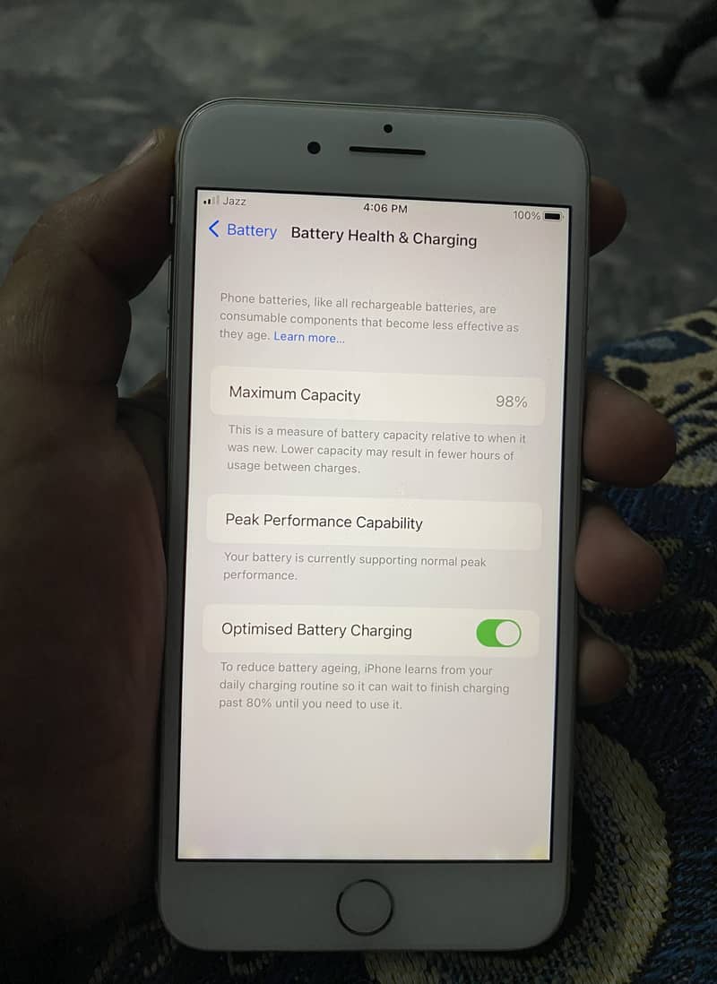 Apple iPhone 8 Plus 1