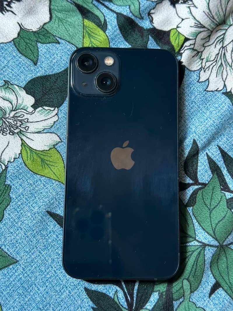 iPhone 13 0