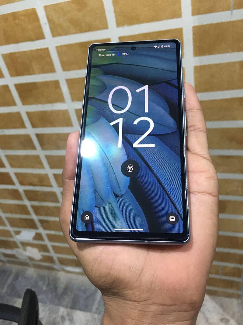 Google Pixel 7a 1