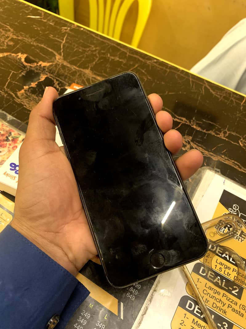 iphone 8+ 1