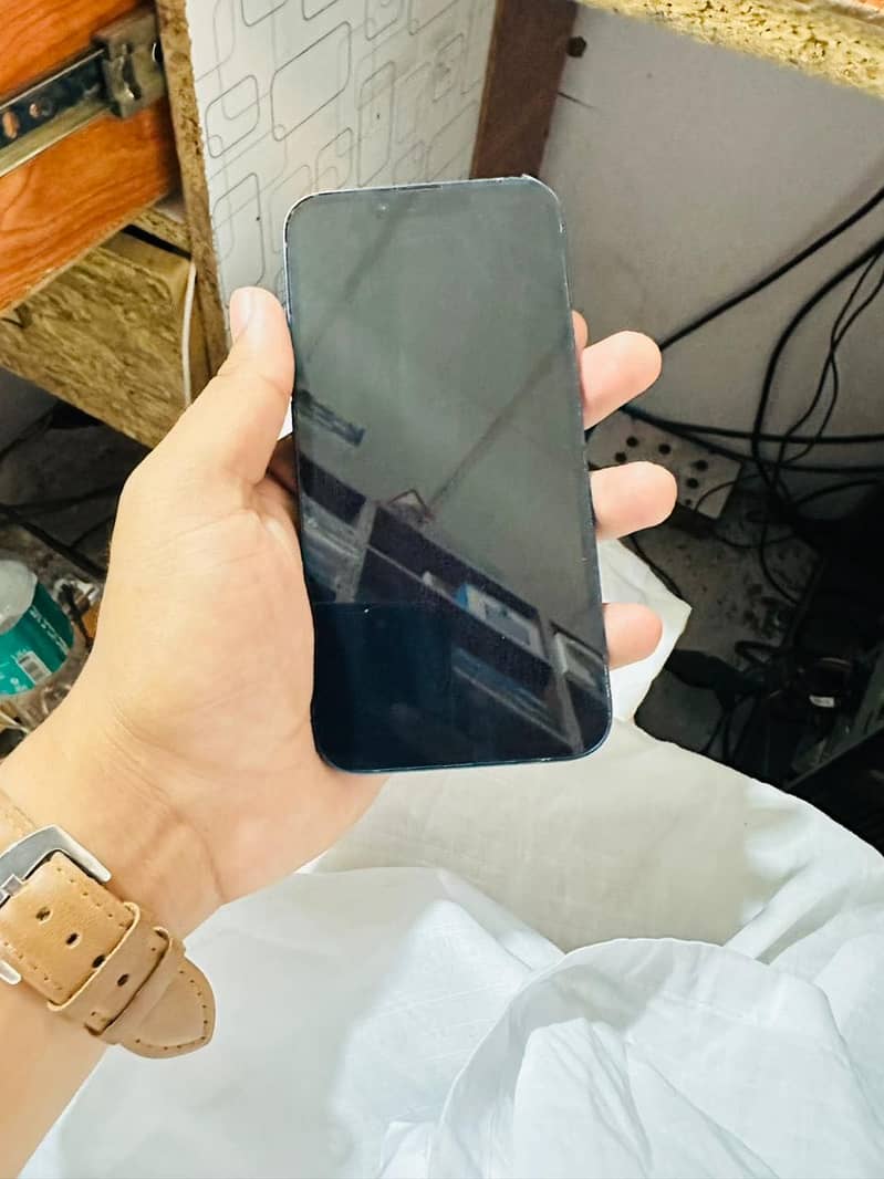 iPhone 13 jv 3