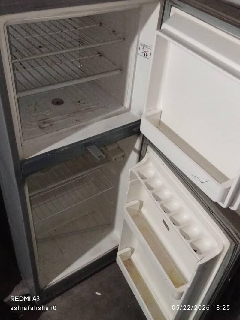 waves Refrigerator 2