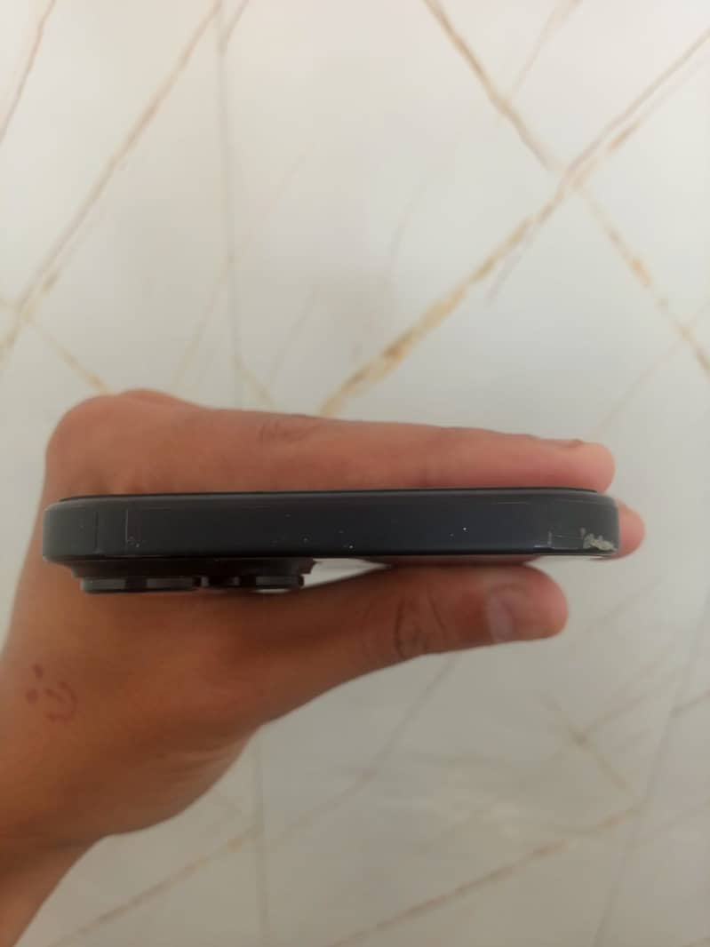 IPHONE 15 Plus 1