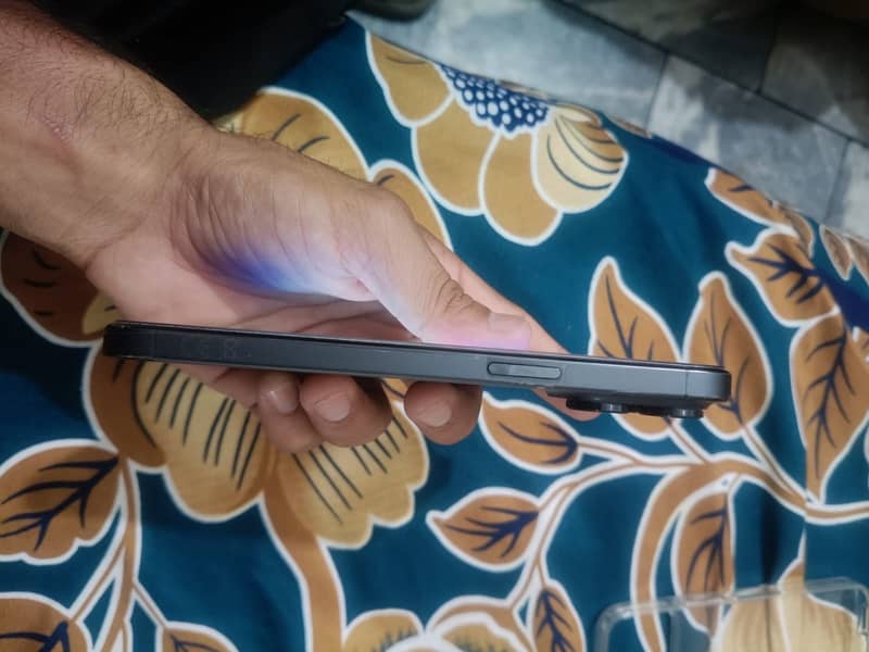 Iphone 15 Pro Max 1