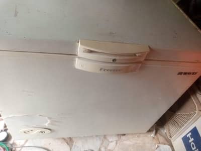 1 year used,sell out from Karachi good condition and perfect working