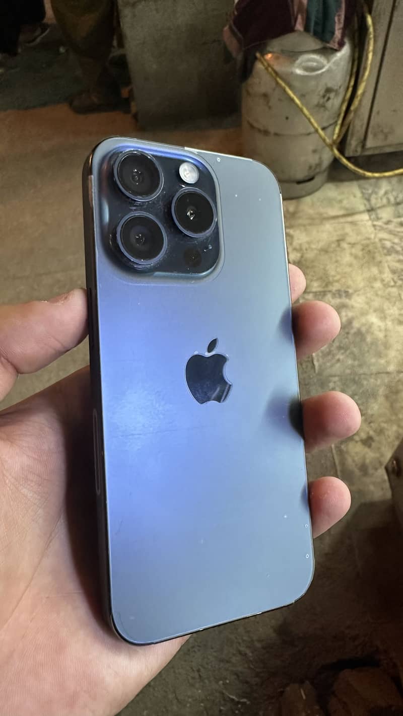 IPHONE 15 PRO JV 0