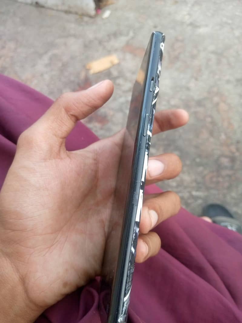 one plus 8 pro 1