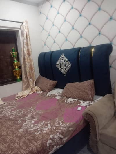 sofa or king size bed ha 6 month use Kiya ha place esho