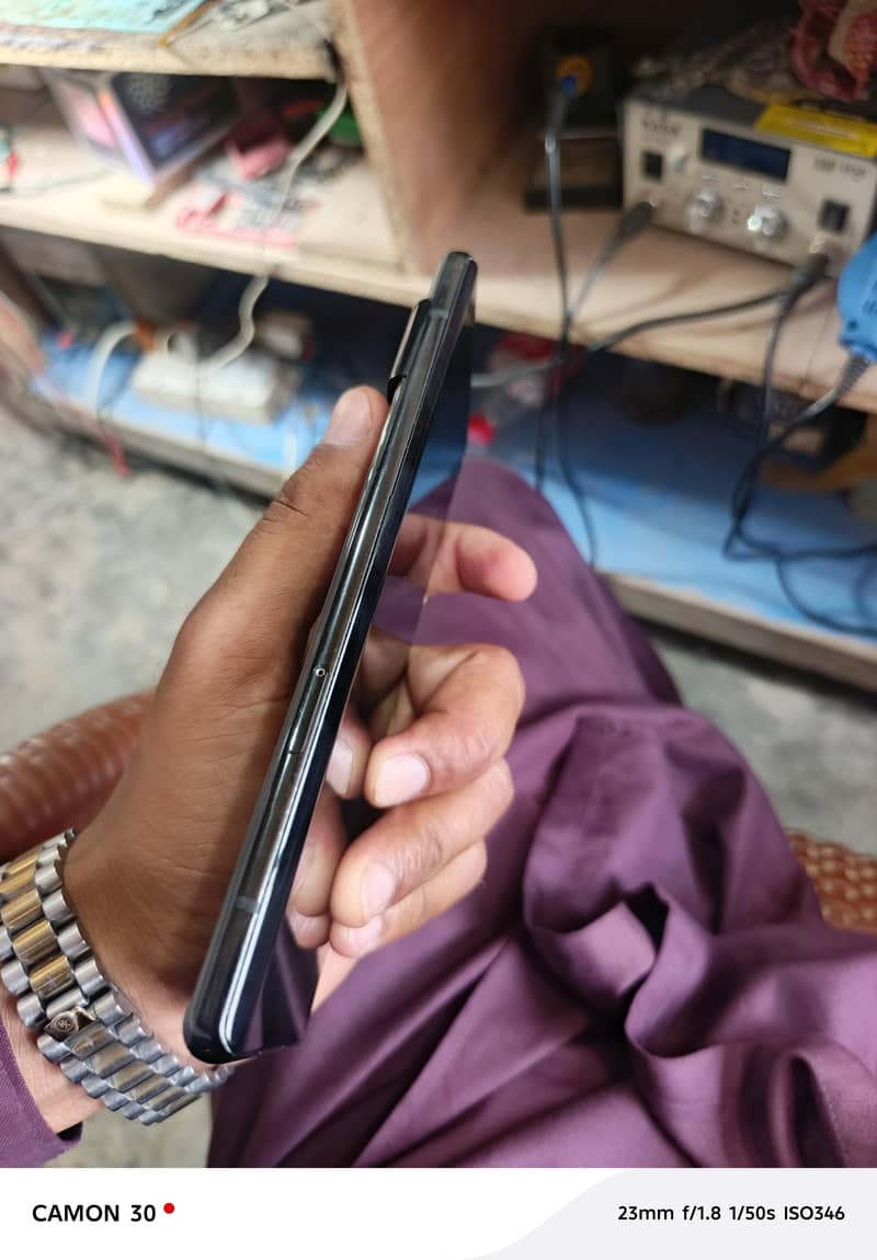 google six pro 1