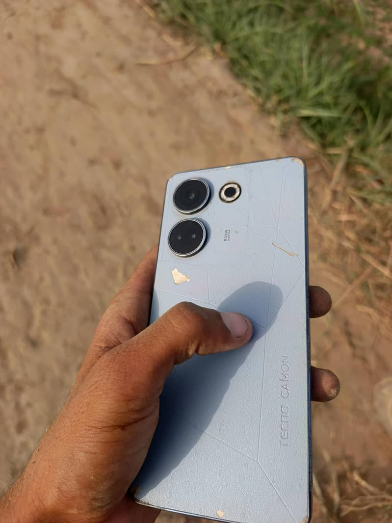 Tecno camon 30 4