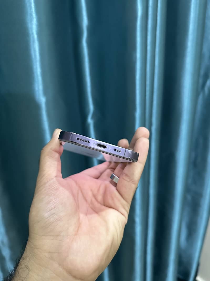 iPHONE 14 PRO 4