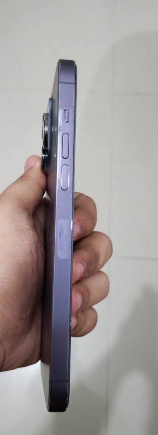 iPhone 14 Pro Max 2