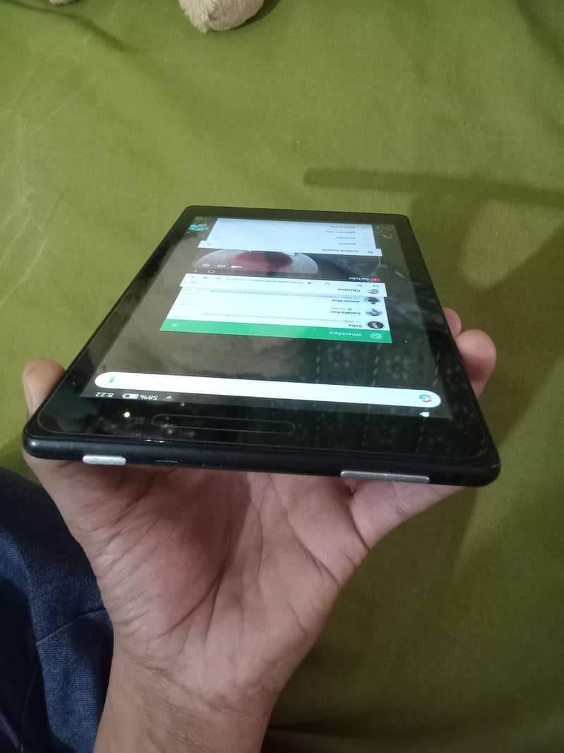 Amazon Tab Fire Hd 8 (6th generation) 3