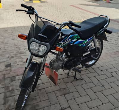 Honda CD dream 70 black for sale