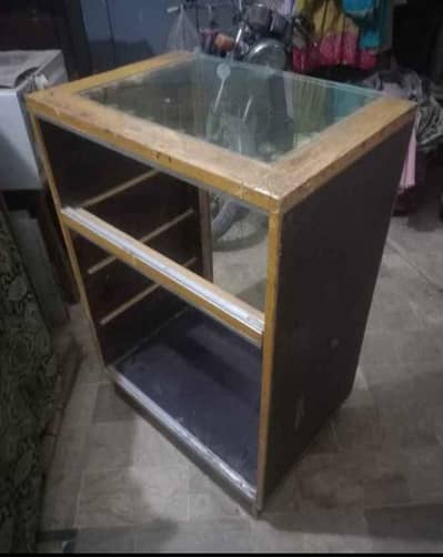 Counter/ Showcase  26 x 18 inches