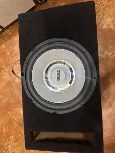 hertz woofer with 4 channel Amplifier