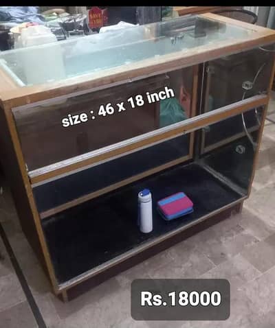 Counter Showcase  46 x 18 inch
