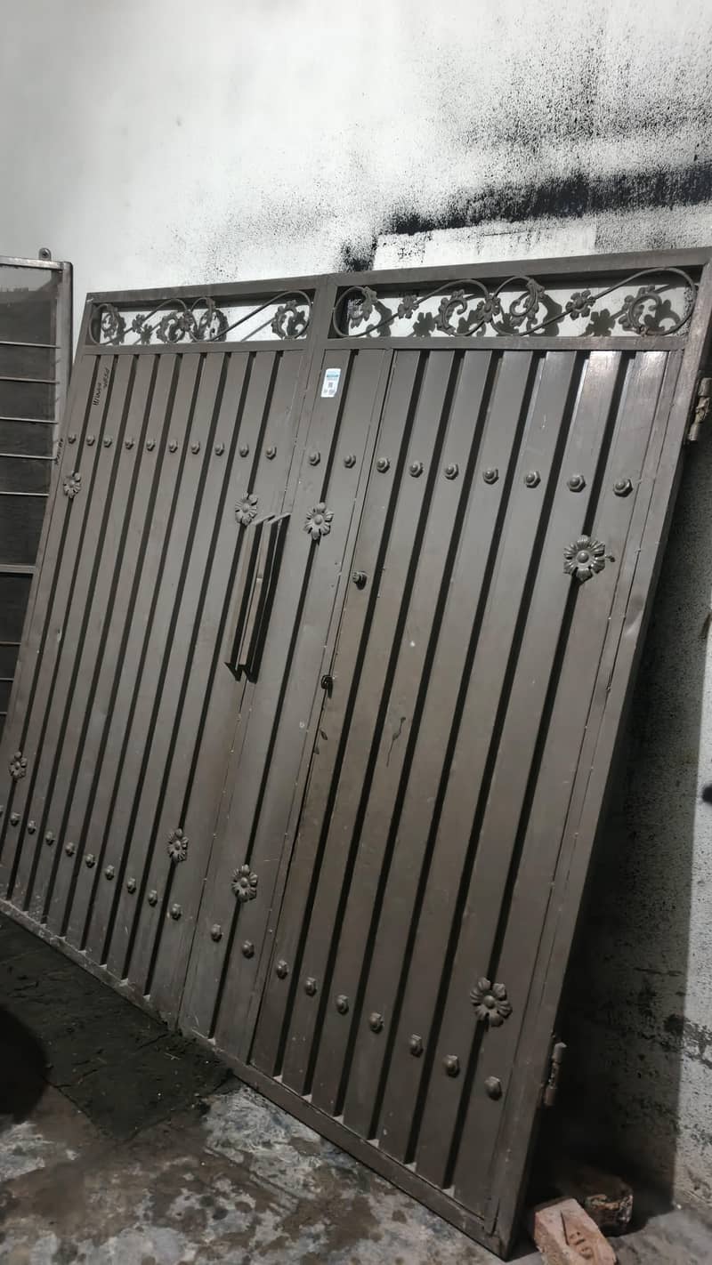 main gate 7*7 5