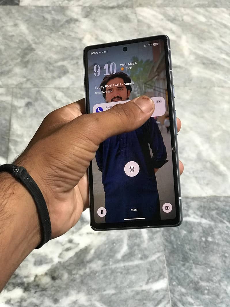 Google Pixel 7a 5