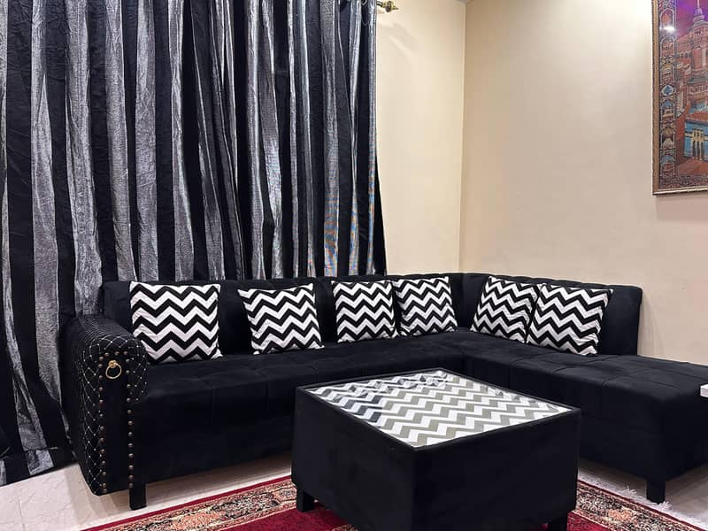 L shape sofa with center table 3