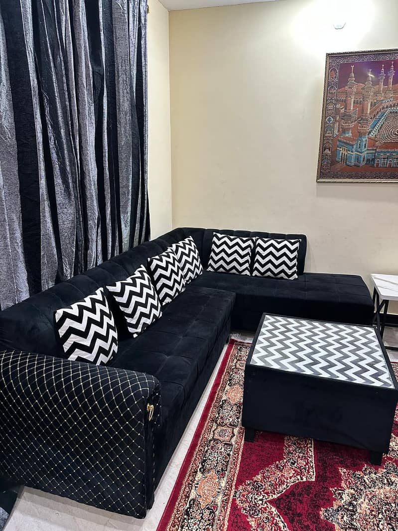 L shape sofa with center table 4