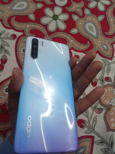 Oppo f15 8/128 pta approved