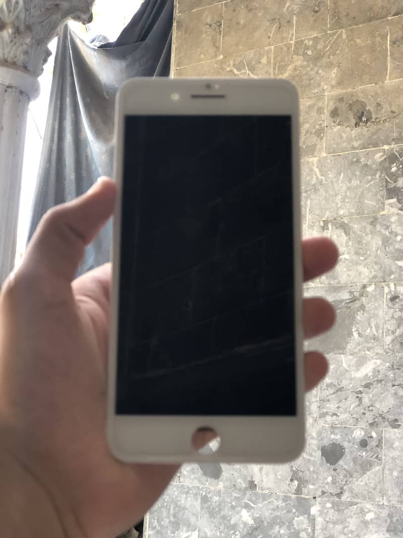 iPhone 8 Plus panel 3