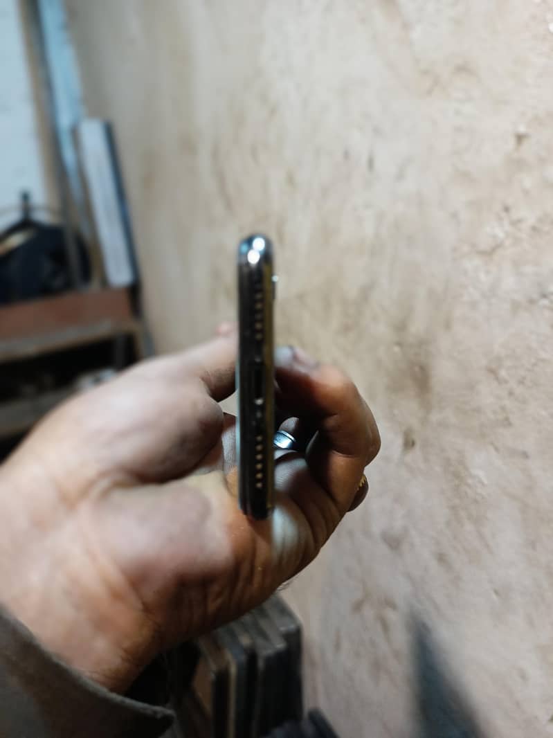 iphone x 4