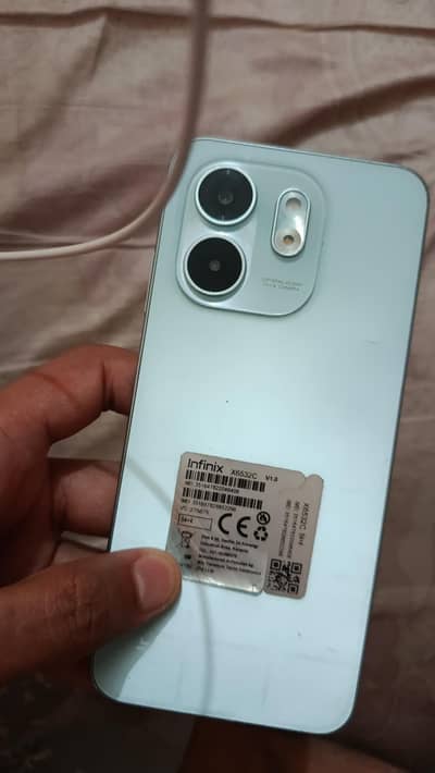 smart 9 ,10/10 condition,4/64  , box charger available,
