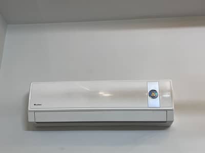 Gree 1.5 ton non inverter Ac