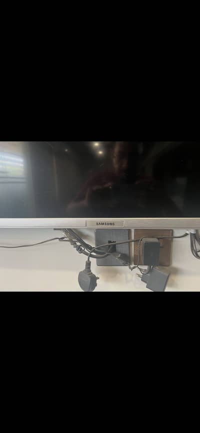 Haiger 70” Smart LED TV for Sale