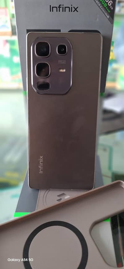 infinix note 50.8. 256.1 months used