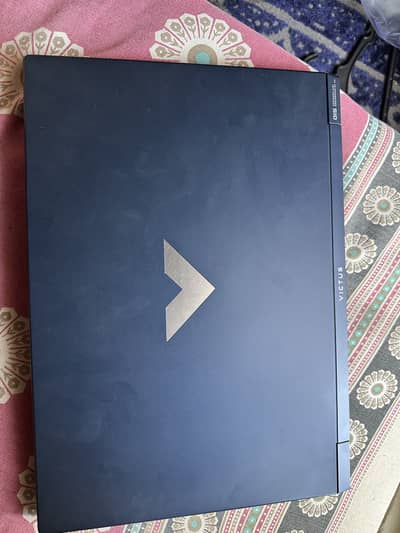 HP Victus 15