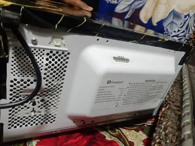 Dawlance DW-MD15 Solo Microwave Oven.