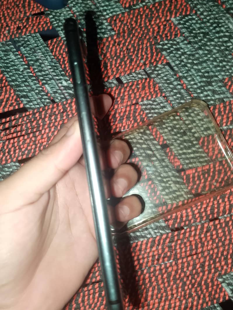 Apple iPhone 8 Plus 3