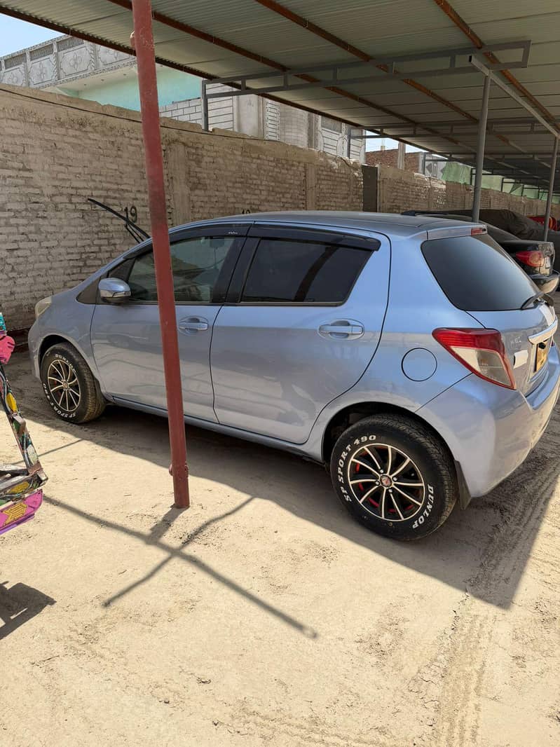 Vitz 2012/15 11